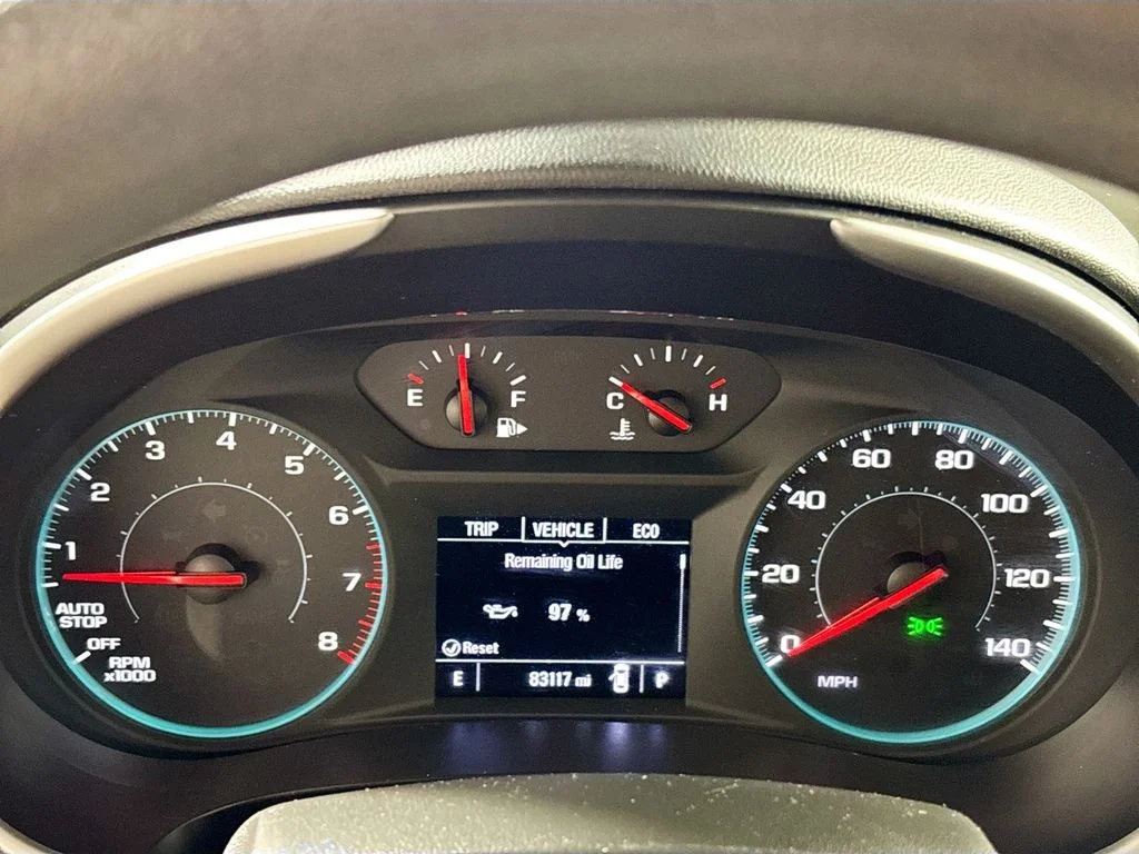 Used 2022 White Chevrolet LT image 14