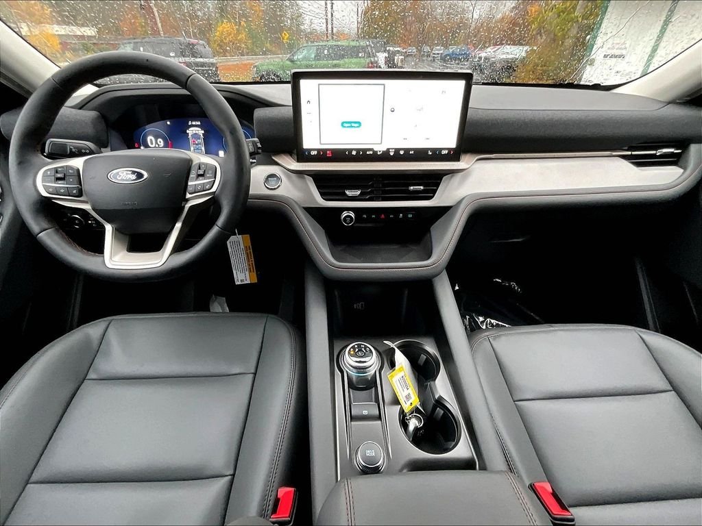 New 2026 White Metallic Ford Active image 6