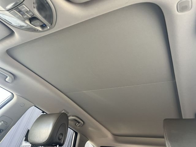 Used 2015 Silver Hyundai Limited image 18