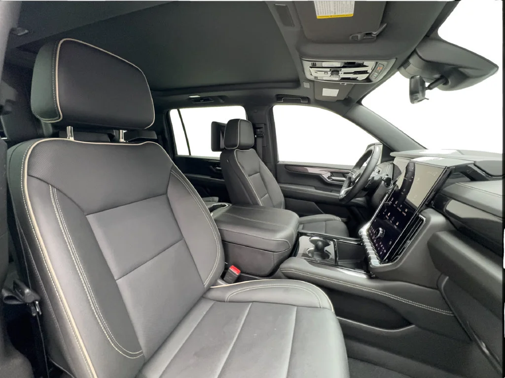 Used 2026 White GMC Elevation image 34