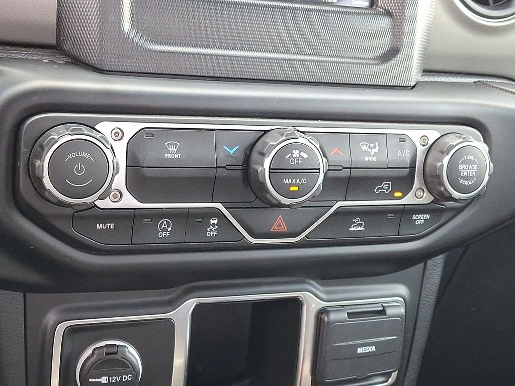Used 2023 Black Jeep Sport image 16