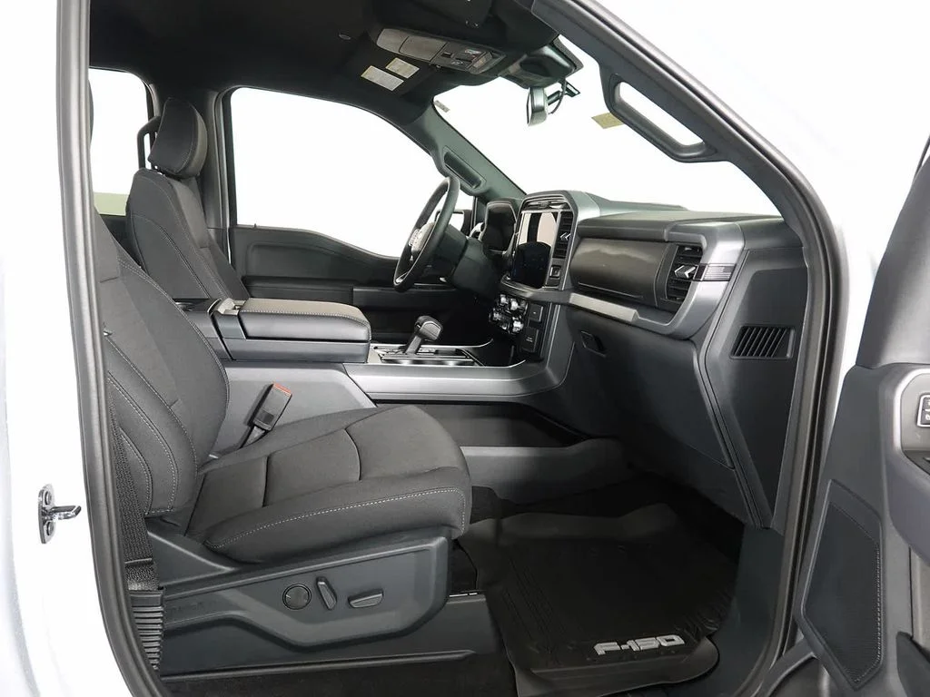 2025 Ford F-150 XLT - Photo 14