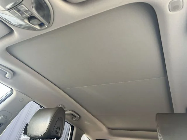 Used 2015 Silver Hyundai Limited image 18
