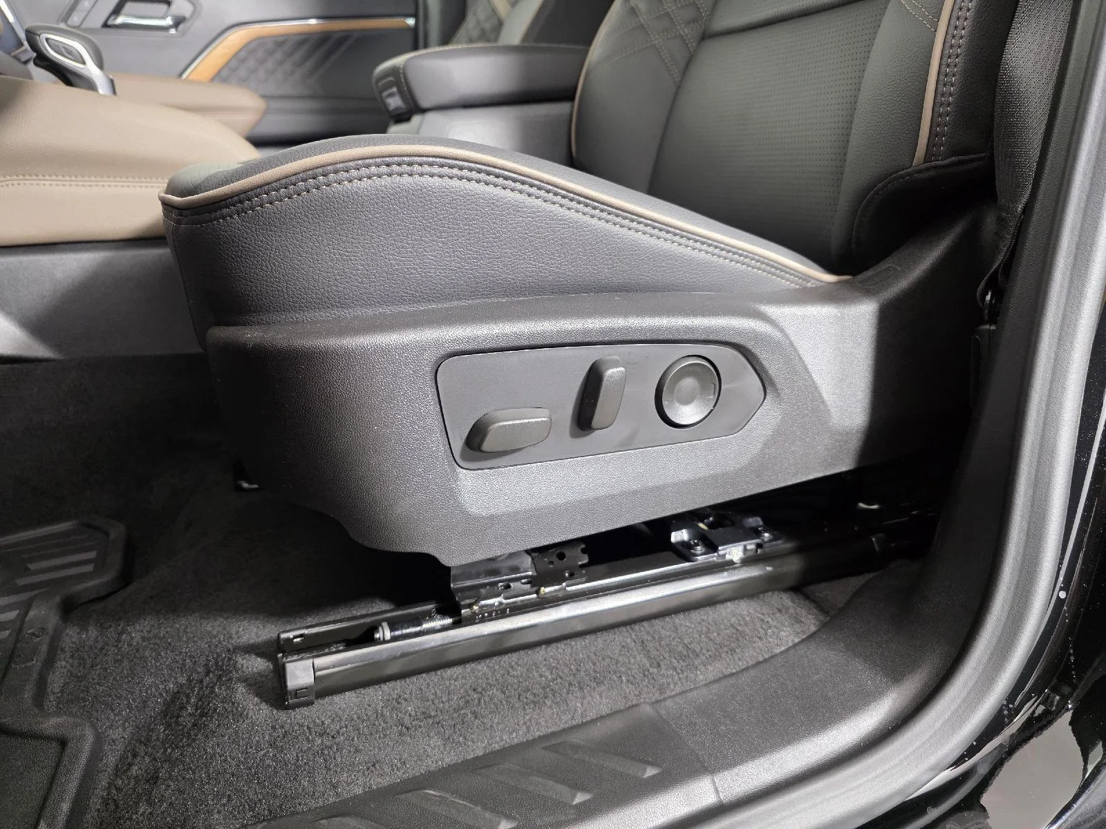 New 2026 Onyx Black GMC Denali image 13