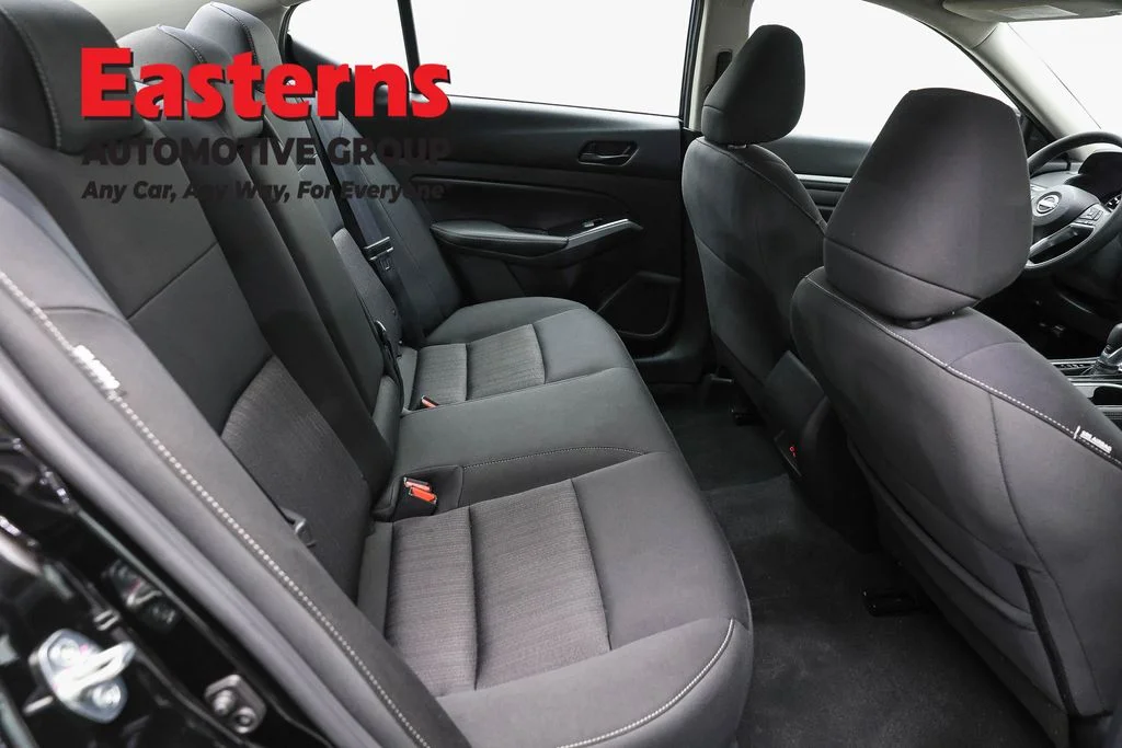 Used 2023 Black Nissan 2.5 SV image 23