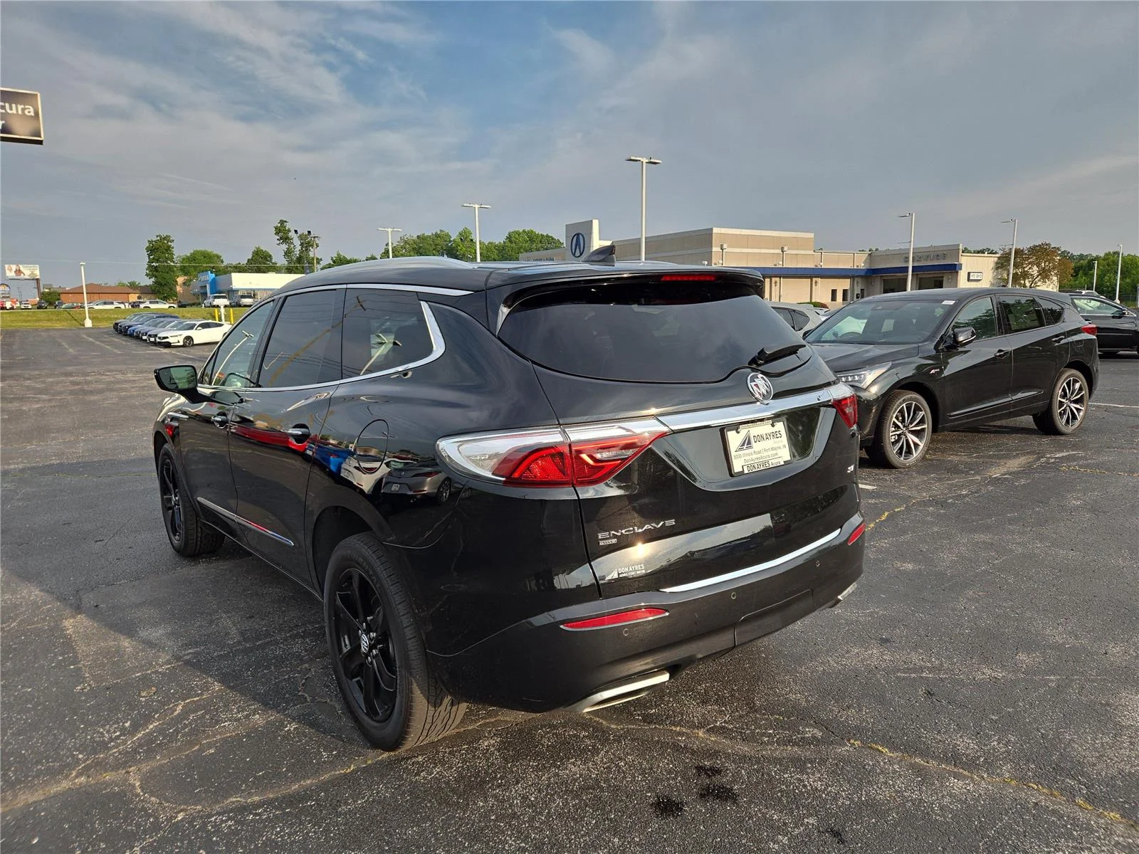 Used 2023 Ebony Twilight Metallic Buick Essence image 31