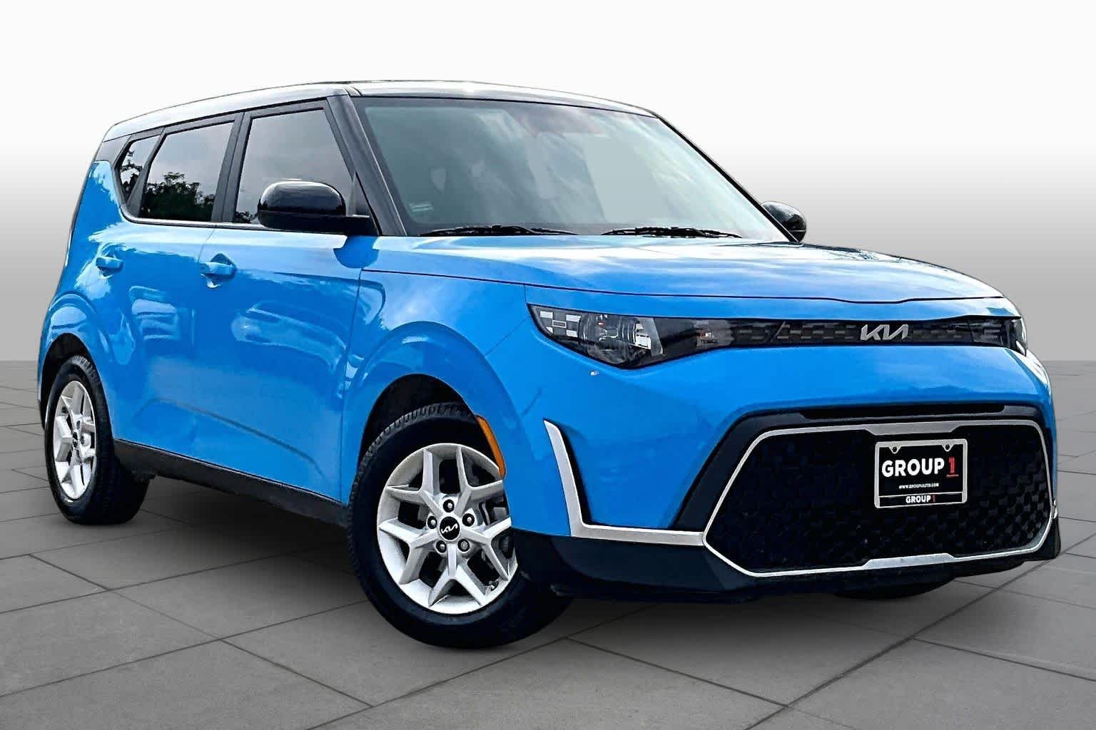 Used 2024 Surf Blue w/Black Roof Kia S image 3