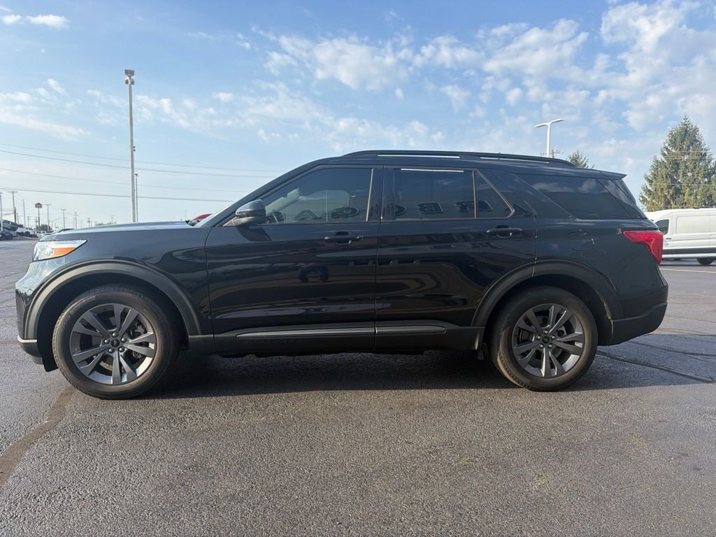 Used 2023 Black Metallic Ford XLT image 8