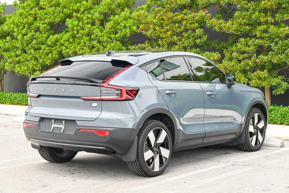 Used 2023 Gray Volvo Ultimate image 4