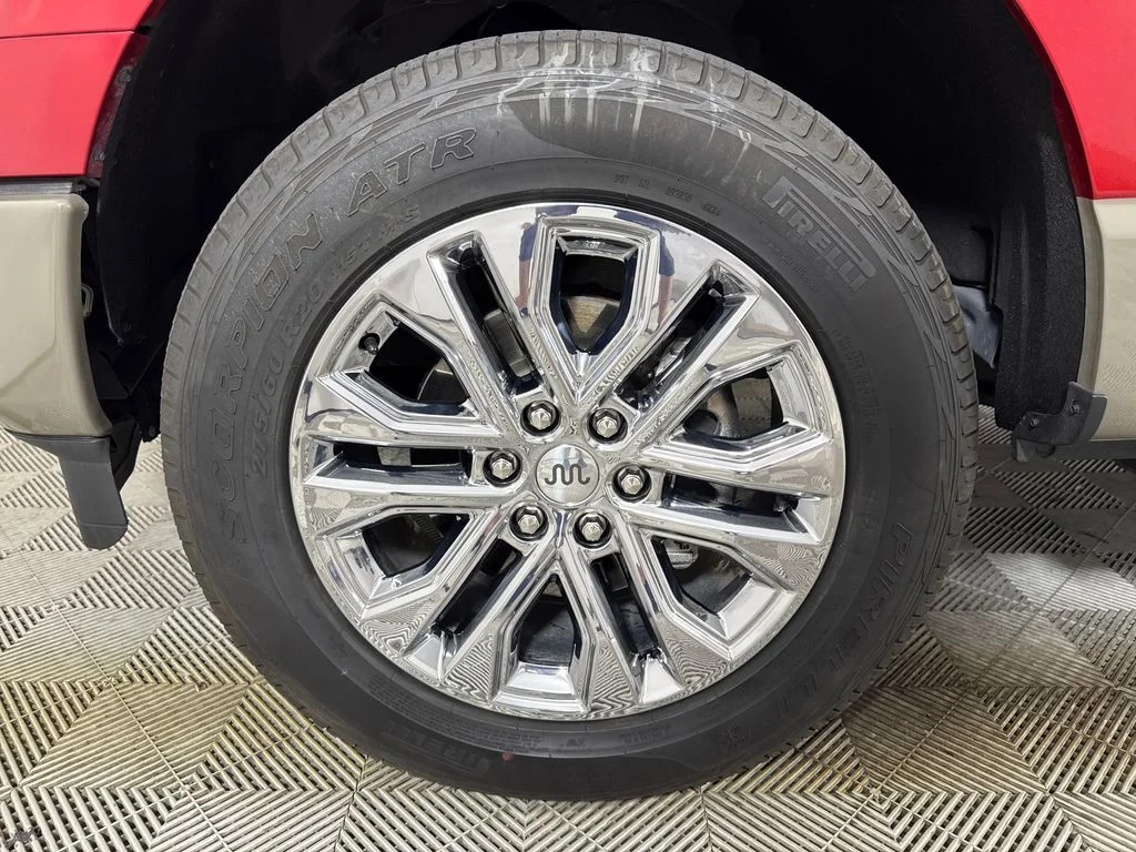 Certified Used 2025  Ford King Ranch image 11