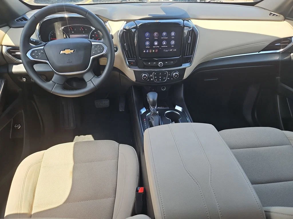 Used 2023 Summit White Chevrolet LT Cloth image 11