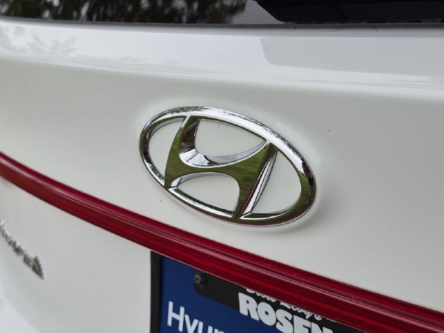 Certified Used 2023 White Hyundai SEL image 28