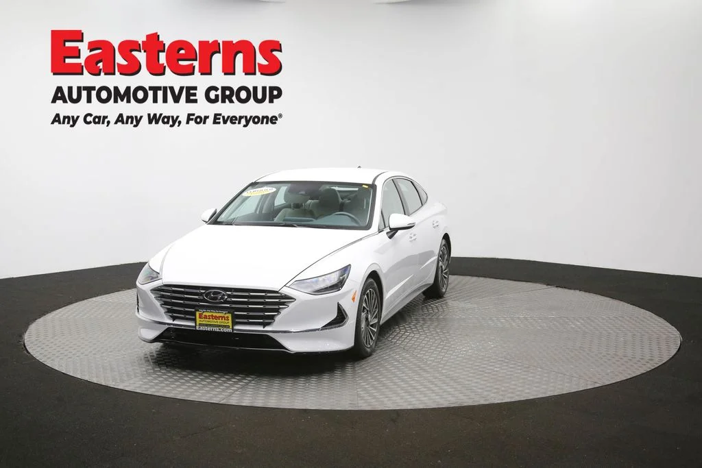 Used 2023 White Hyundai SEL image 53