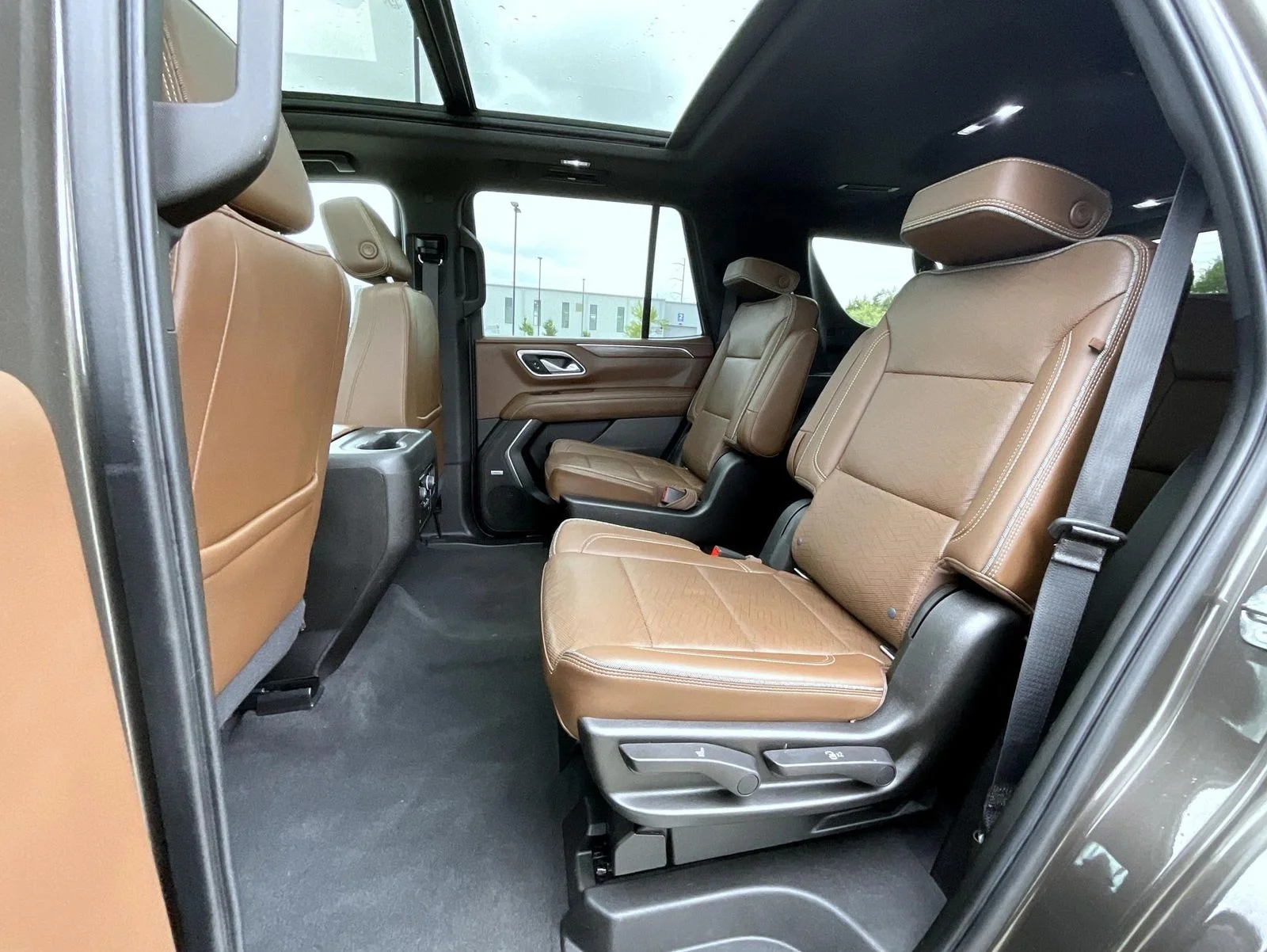 Used 2021 Gray Chevrolet High Country image 19