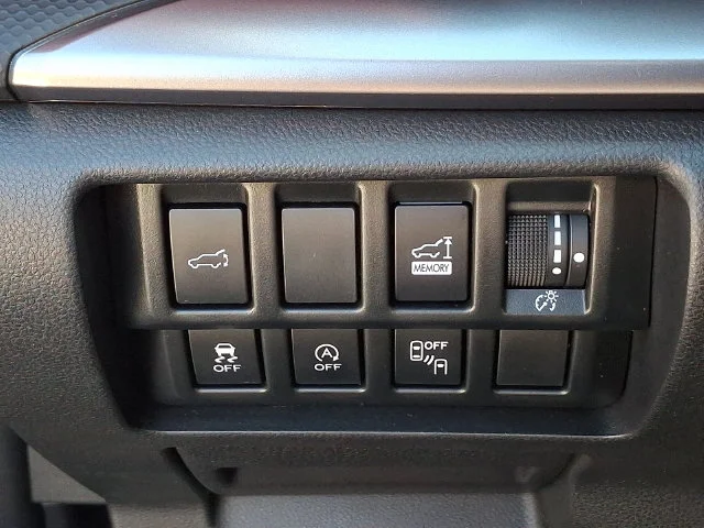 Used 2020 Blue Subaru Sport image 28
