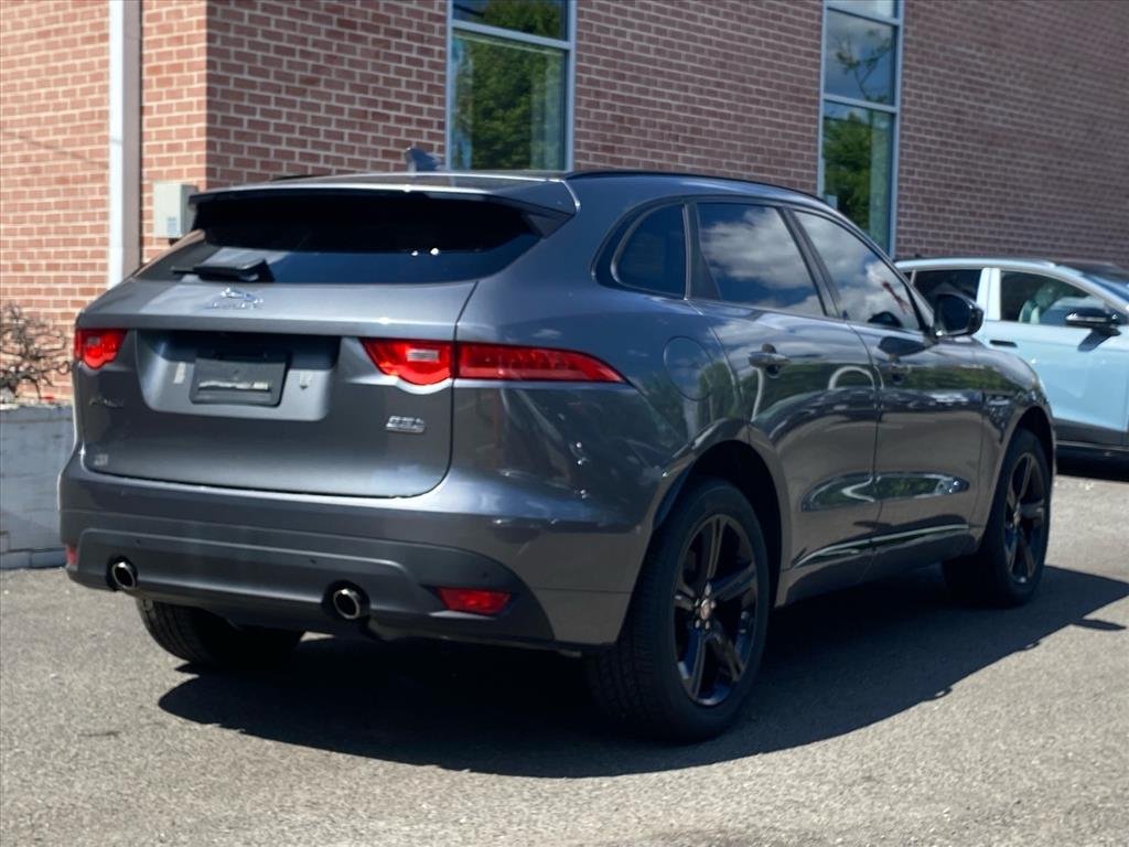 Used 2018 Gray Jaguar 25t R-Sport image 3
