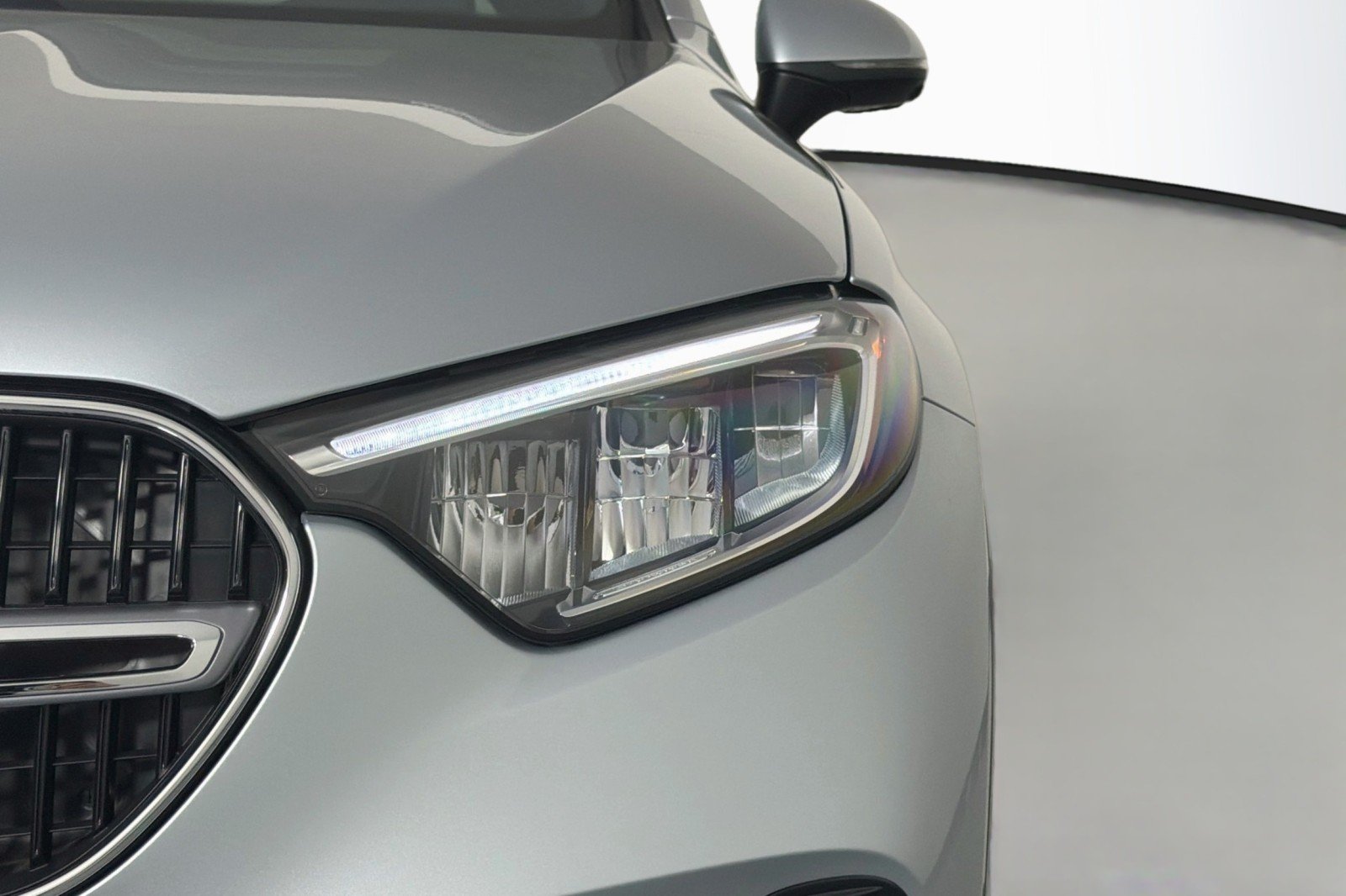 New 2026 Cirrus Silver Metallic Mercedes-Benz GLC 300 SUV image 14