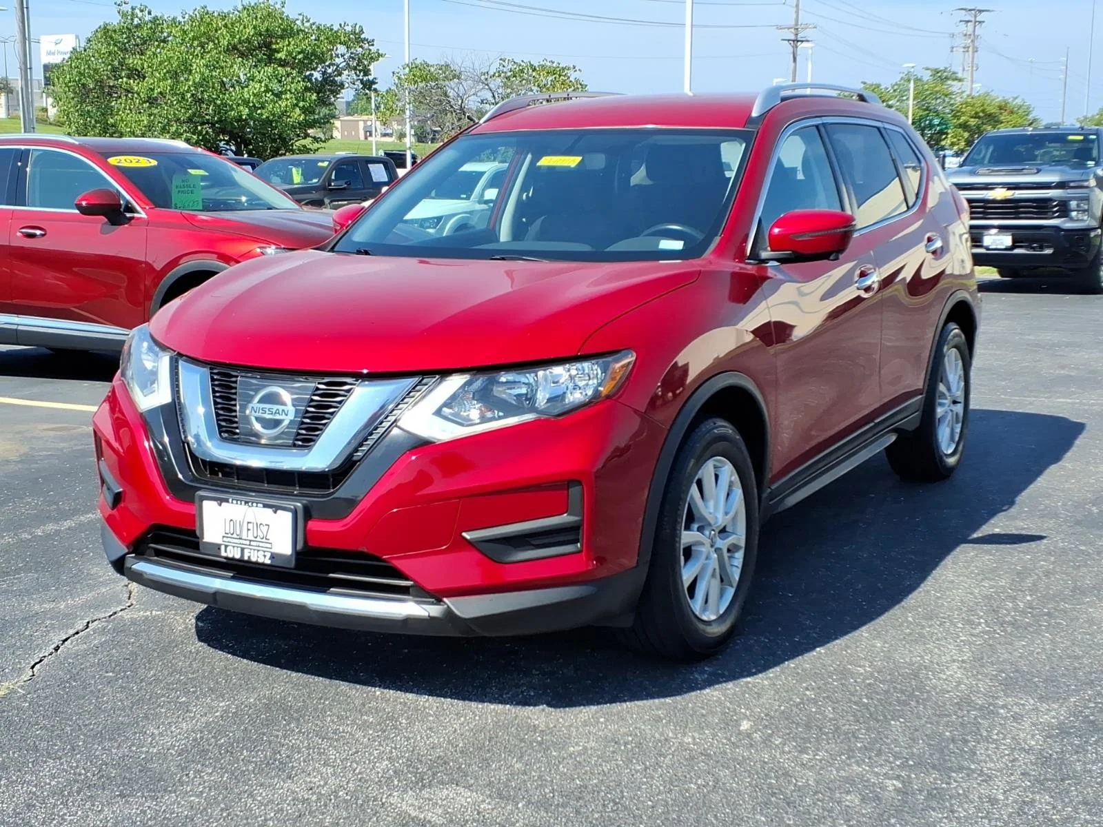 Used 2017 Palatial Ruby Nissan SV image 2
