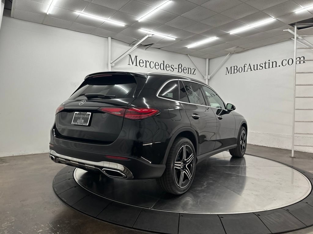 New 2026 Black Mercedes-Benz GLC 300 image 37