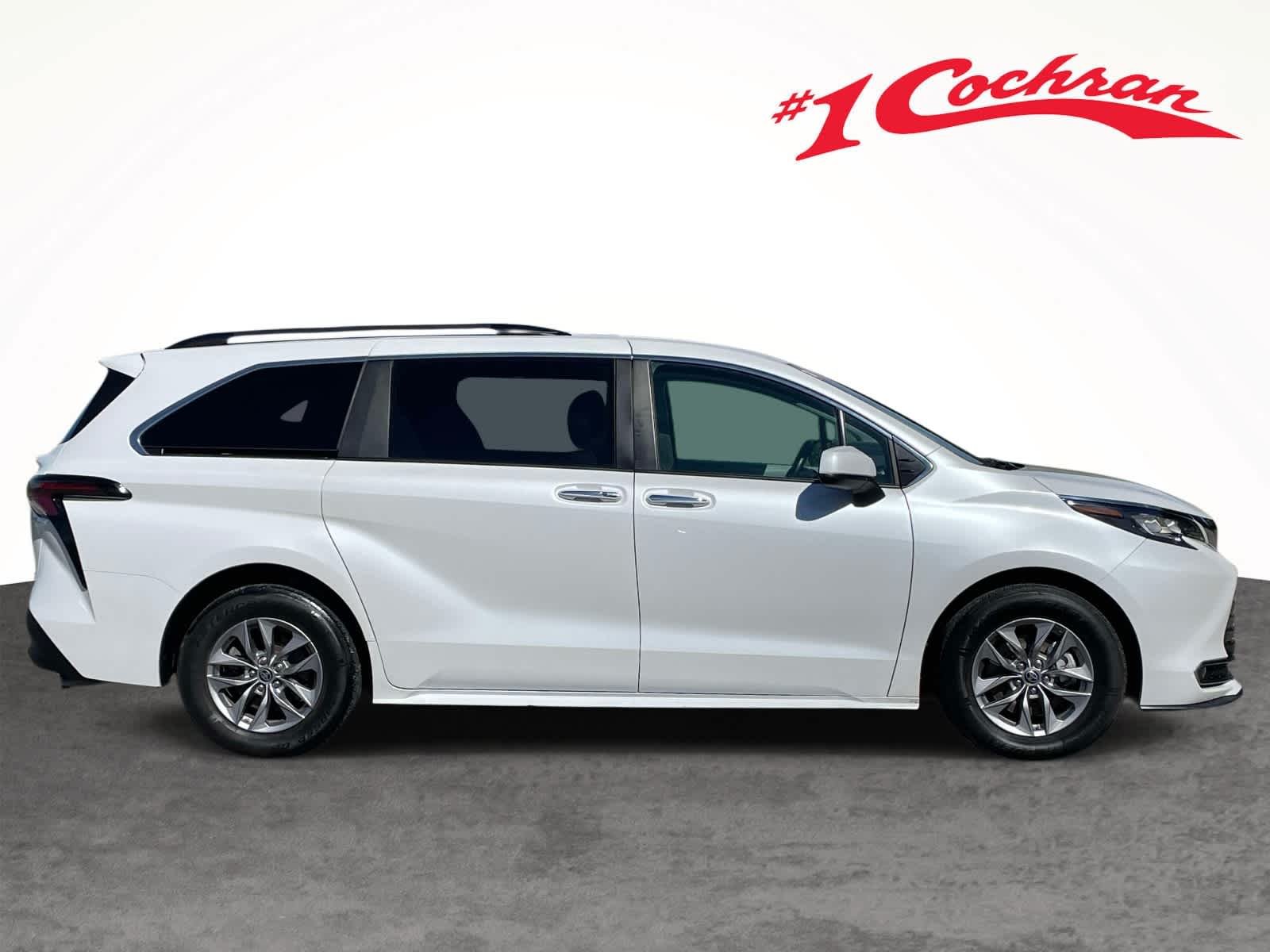 Used 2023 Wind Chill Pearl Toyota XLE image 8