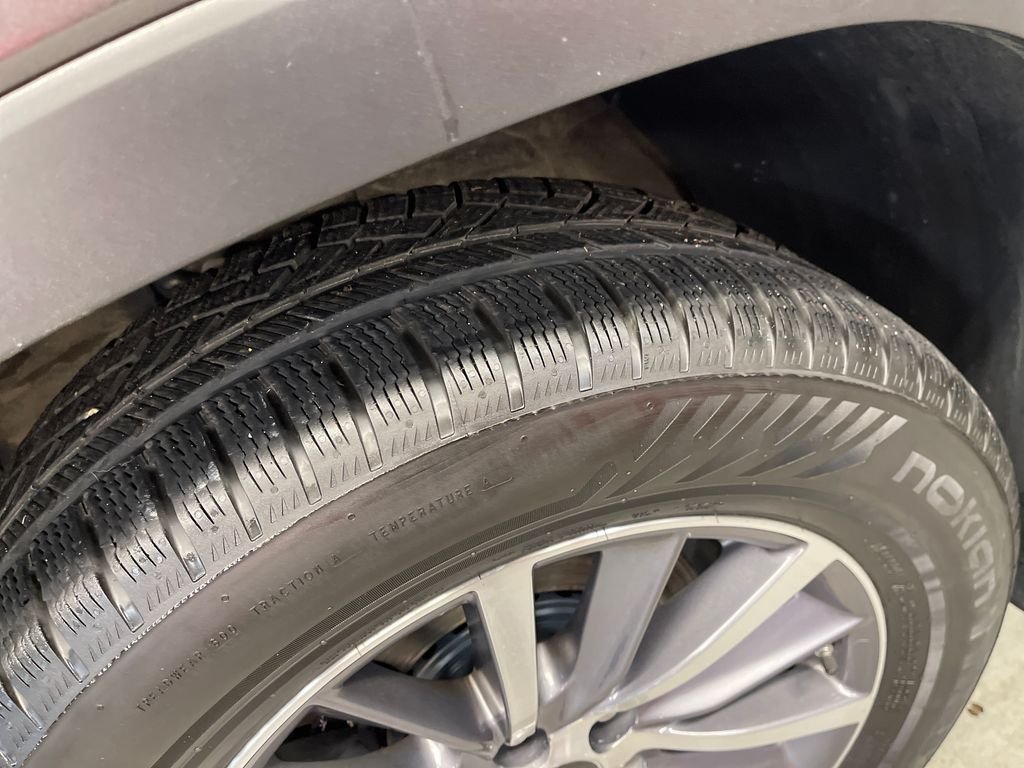 Used 2019 Gray Toyota XLE image 11