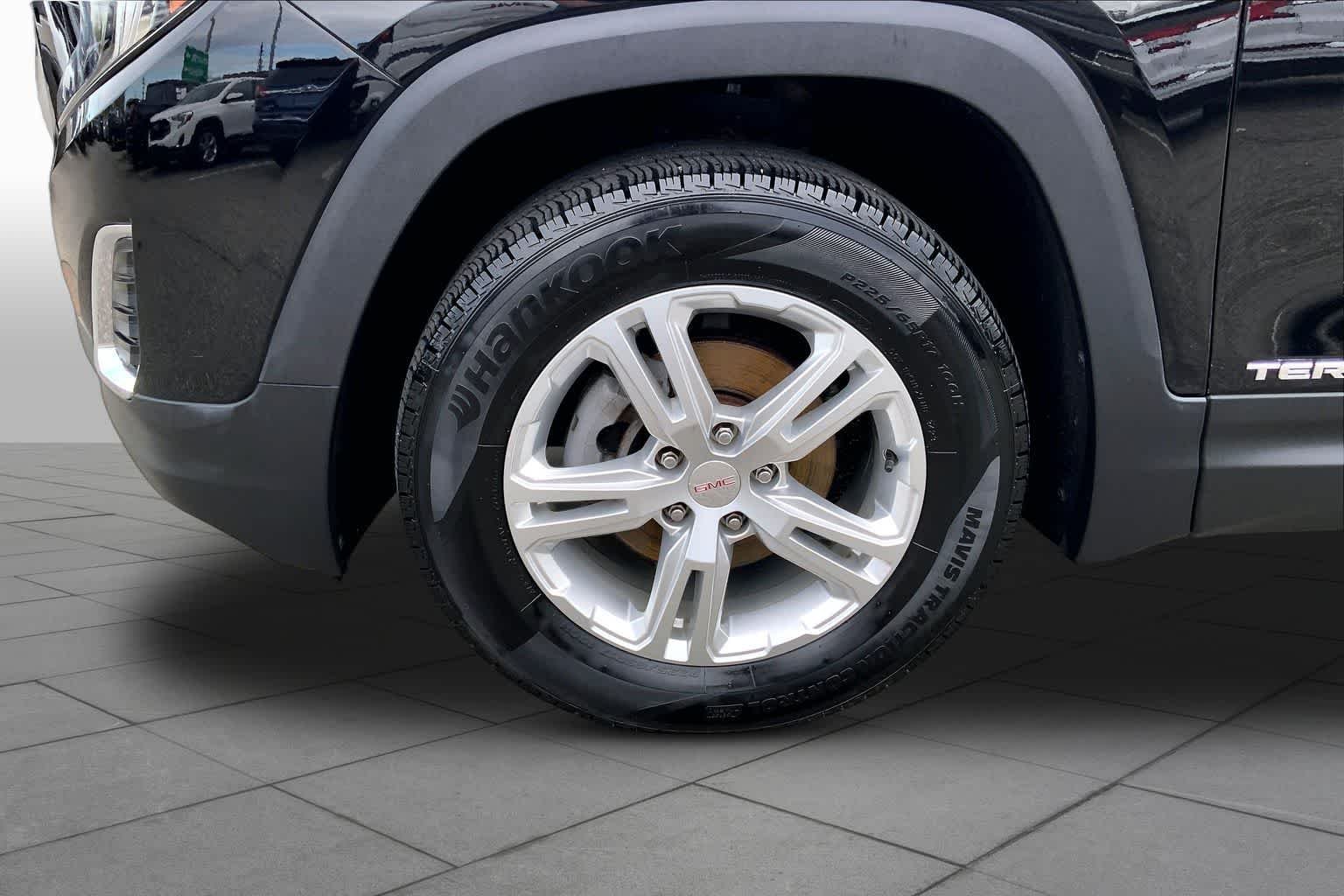 2020 GMC Terrain SLE - Photo 11