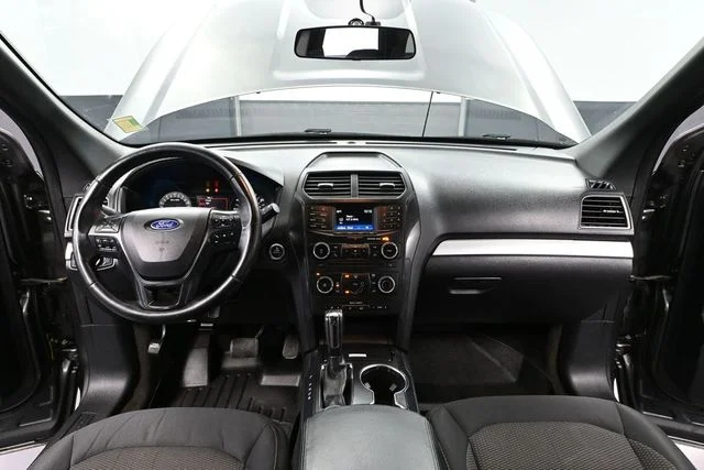 2017 Ford Explorer XLT - Photo 22