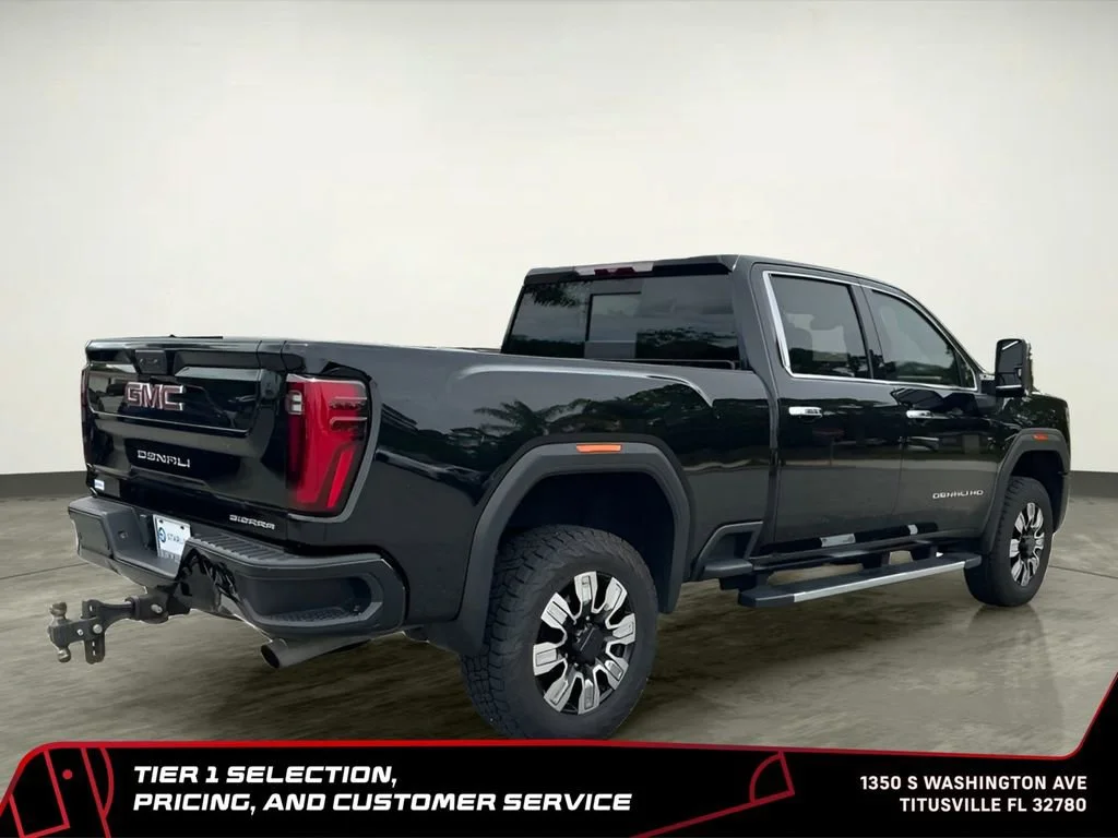 Used 2024 Onyx Black GMC Denali image 13