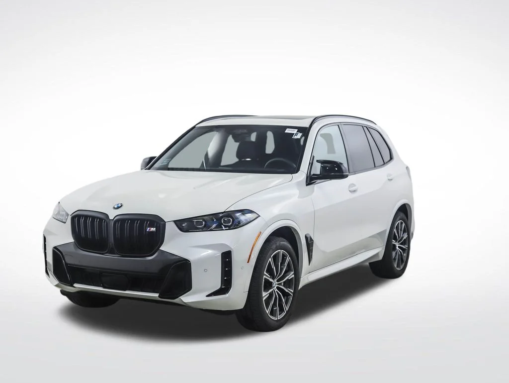 2025 BMW X5 M60i's photo