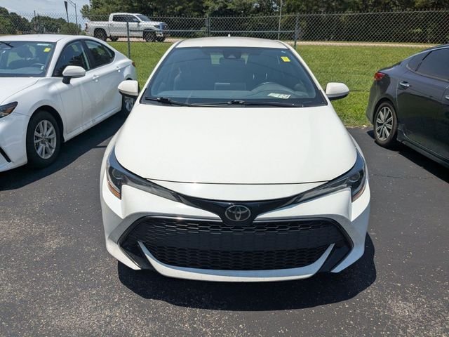 Used 2022 White Toyota SE image 2