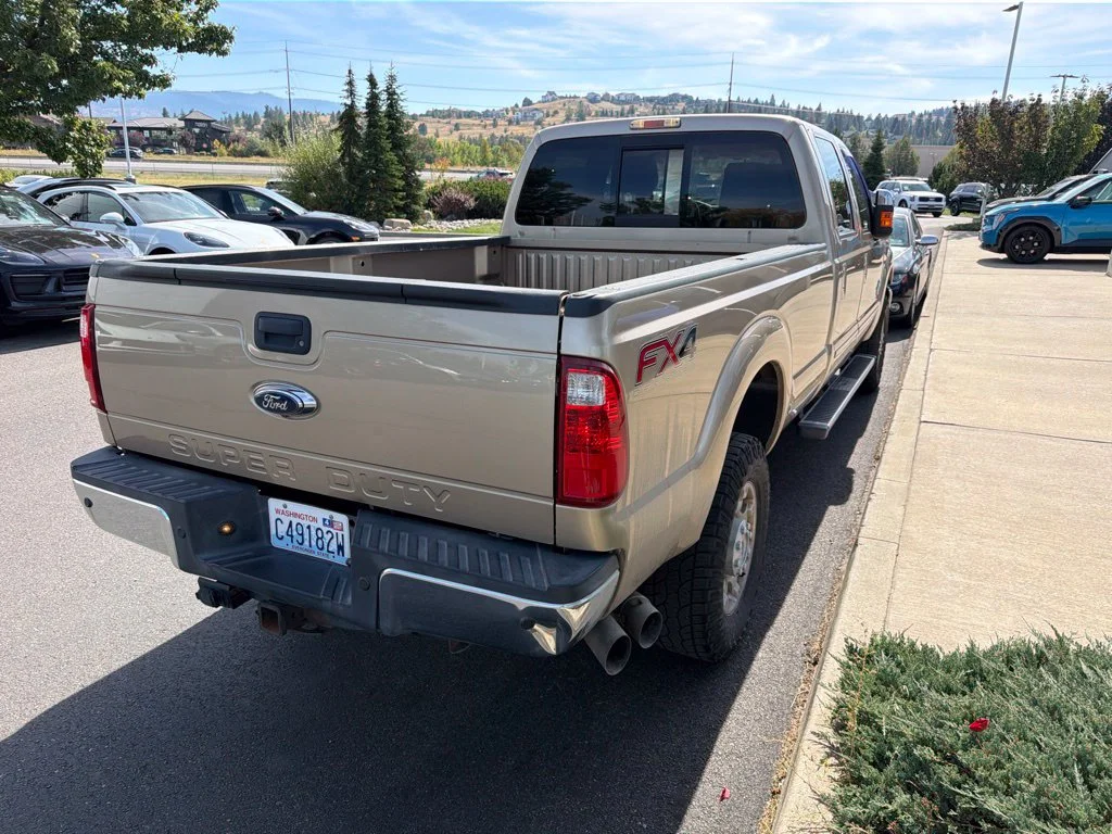 Used 2014 Beige Ford Lariat image 3