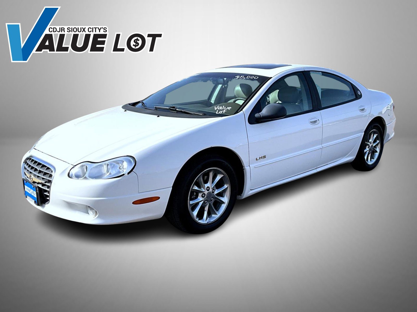 Used 1999 White Chrysler Base image 1