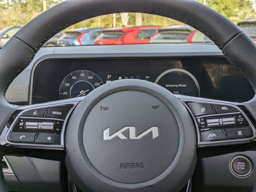 New 2024 Snow White Pearl Kia SX image 26