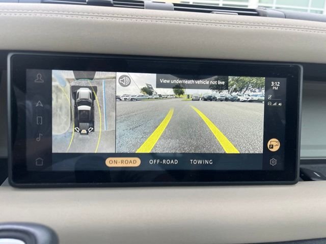 Used 2020 Tasman Blue Metallic Land Rover SE image 17