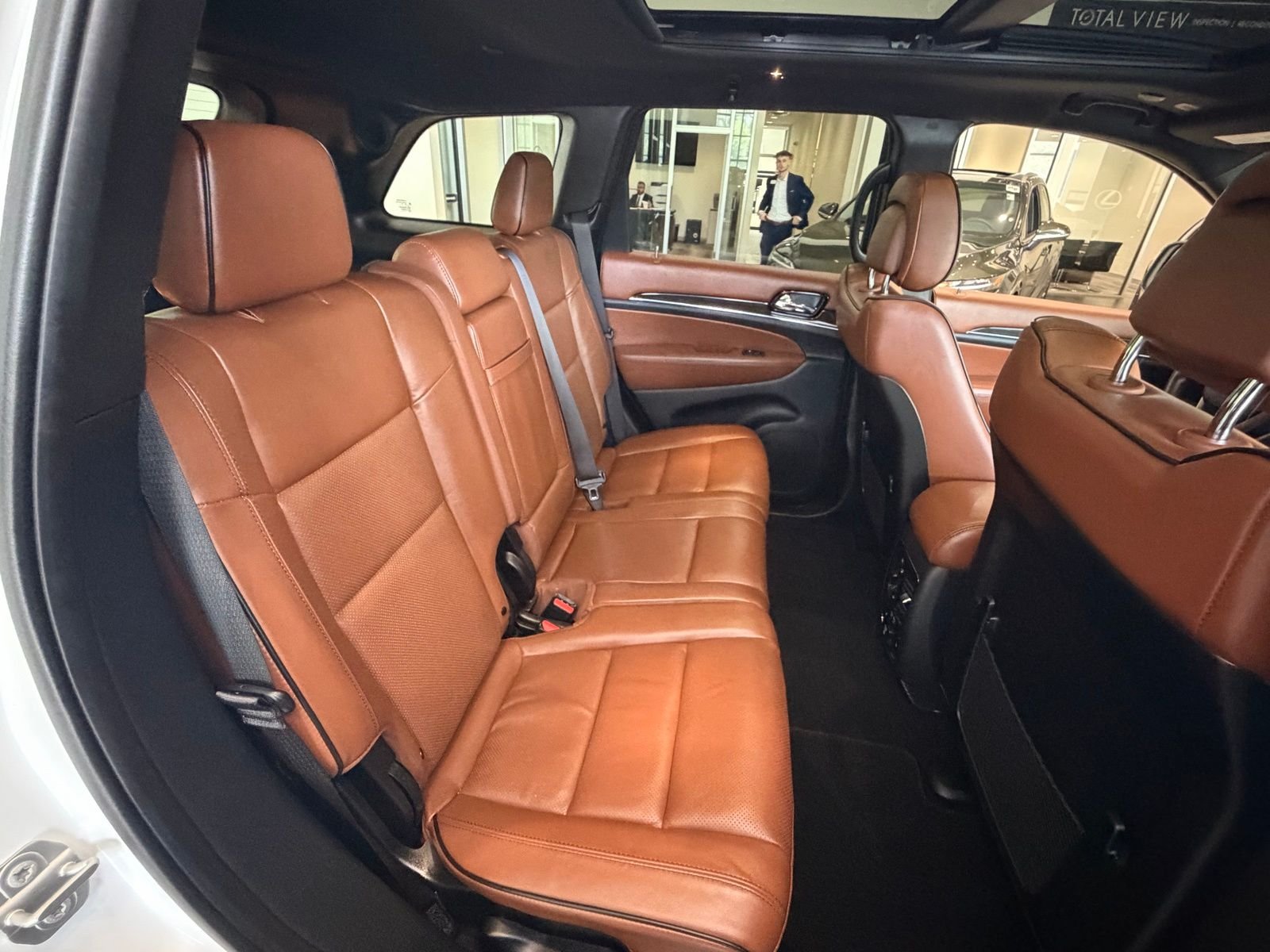 Used 2020 Off-white Jeep Overland image 45