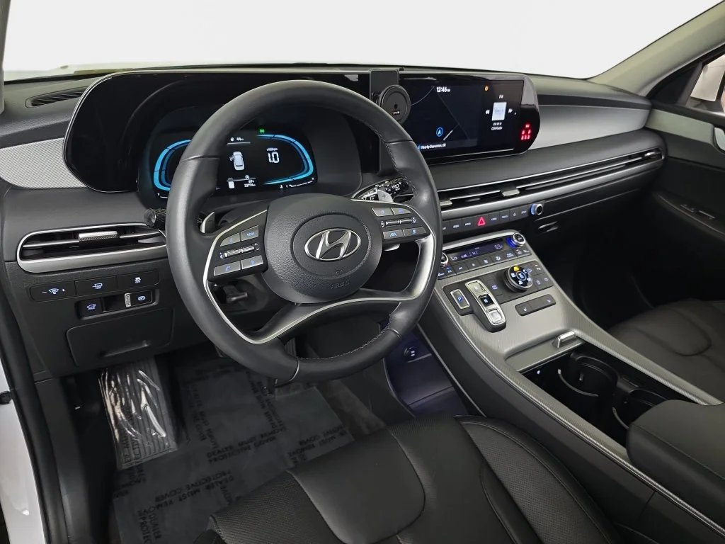 Used 2025 White Hyundai XRT image 12