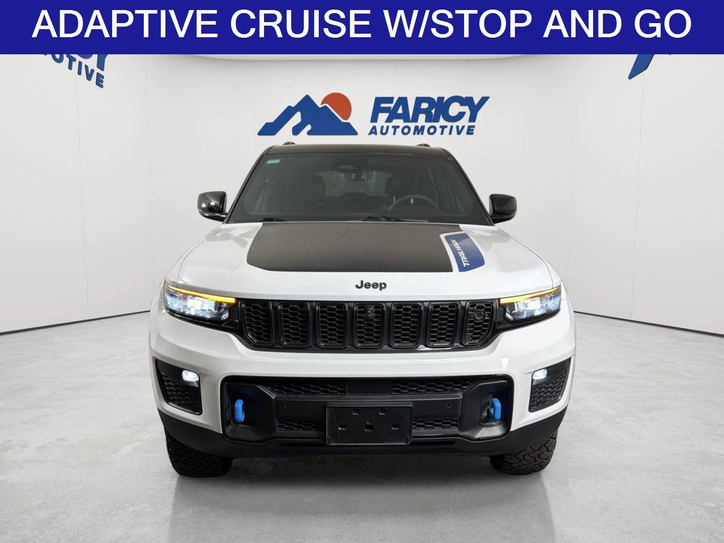 Used 2023 Bright White Clearcoat Jeep Trailhawk image 5