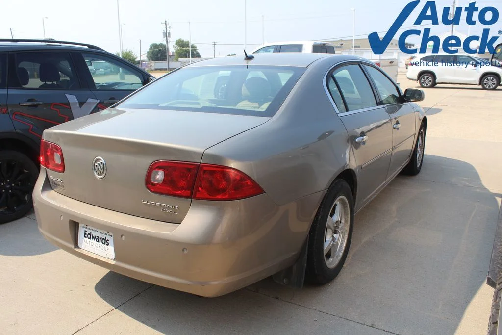 Used 2006 Beige Buick CXL image 2