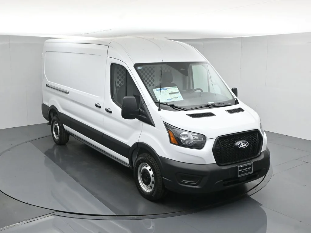 New 2026 Oxford White Ford Base image 37