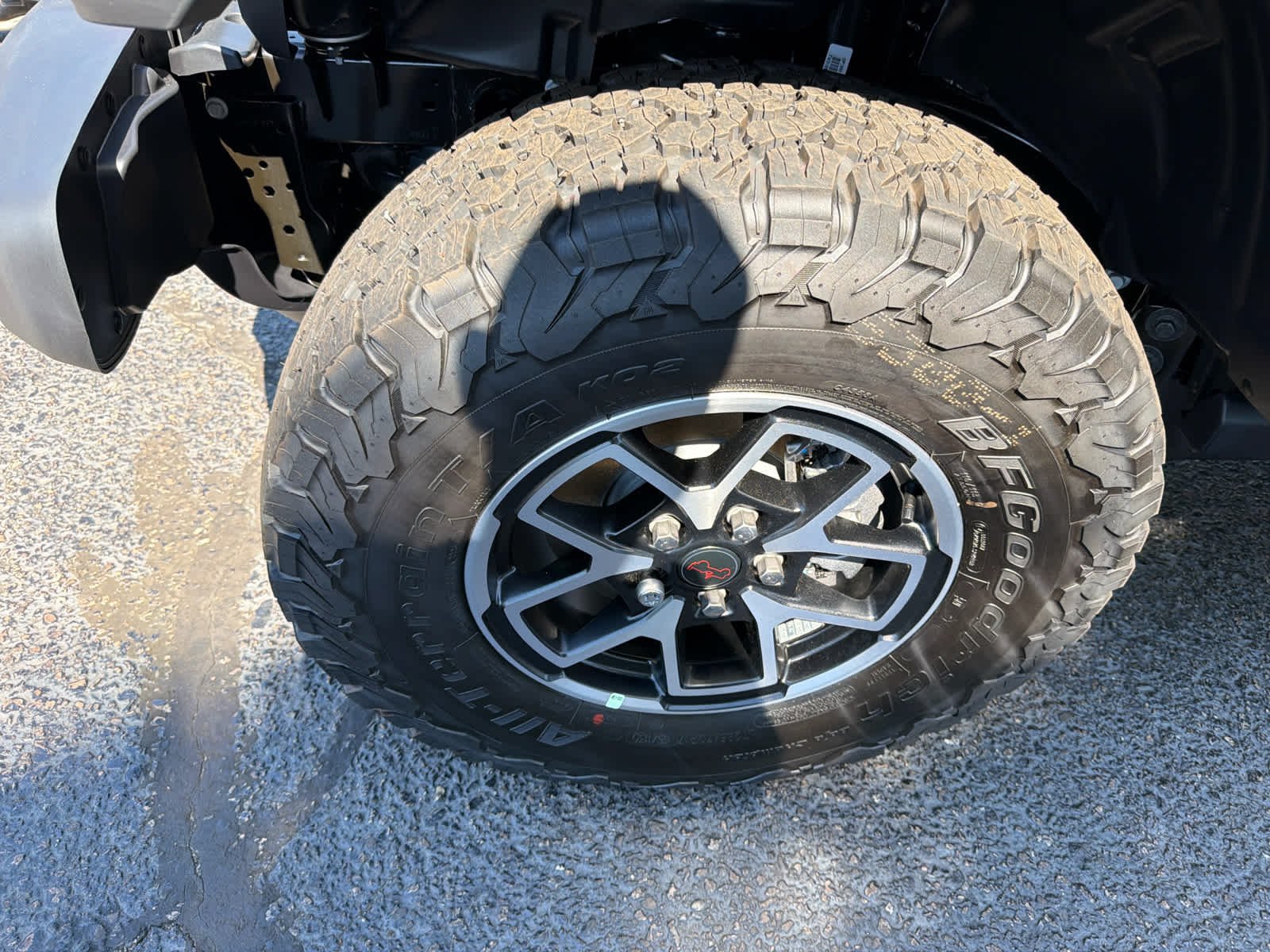 New 2026 Granite Crystal Metallic Clearcoat Jeep Rubicon image 9