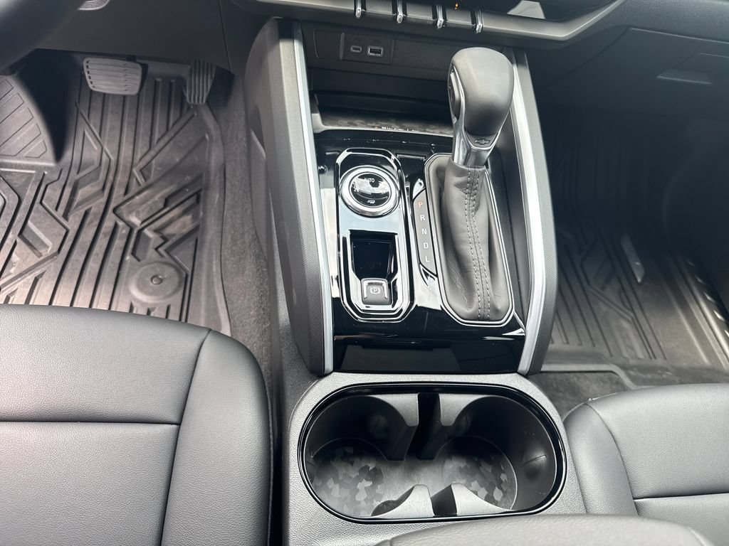 2026 Chevrolet Colorado LT - Photo 18