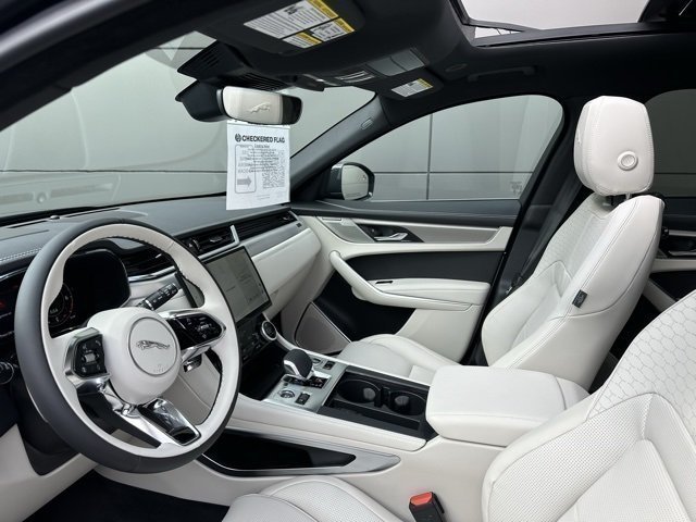 2026 Jaguar F-Pace R-Dynamic S - Photo 15