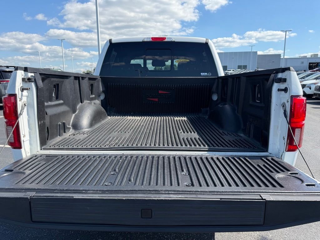 Used 2019 White Ford King Ranch image 44