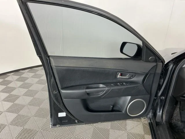 Used 2004 Black Mica Mazda s Base image 11
