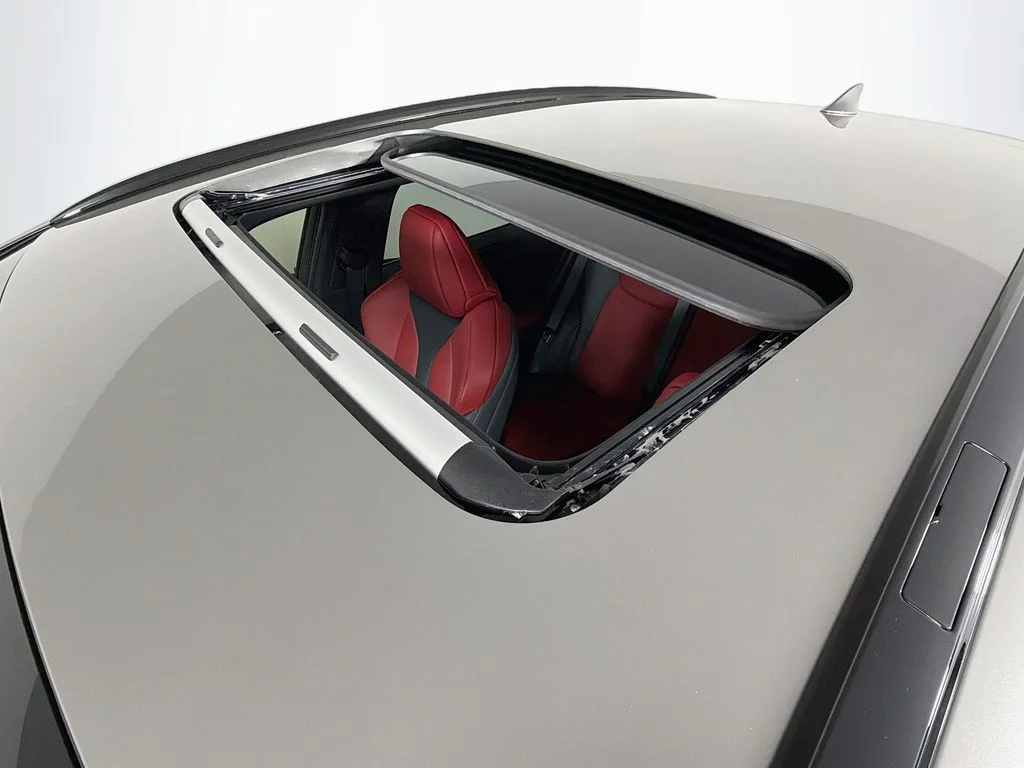 Used 2022 Silver Lexus 350 F SPORT Handling image 24