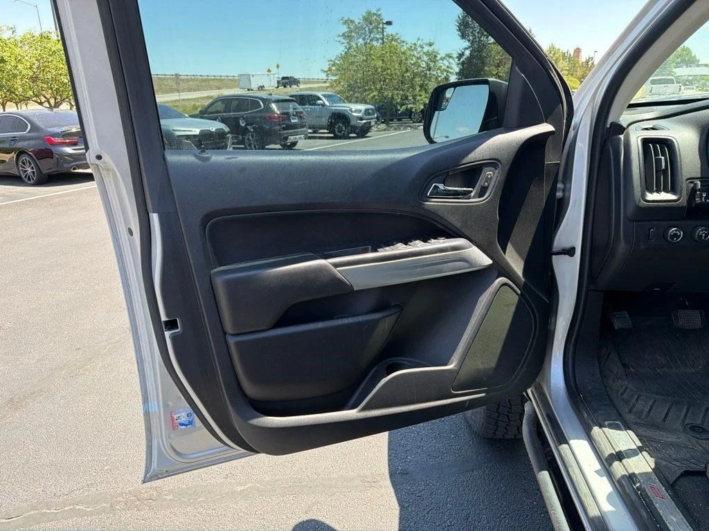 Used 2020 Silver Ice Metallic Chevrolet ZR2 image 9