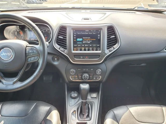 Used 2019 Gray Jeep Trailhawk image 16