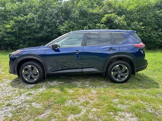 Used 2024 Blue Nissan SV image 5