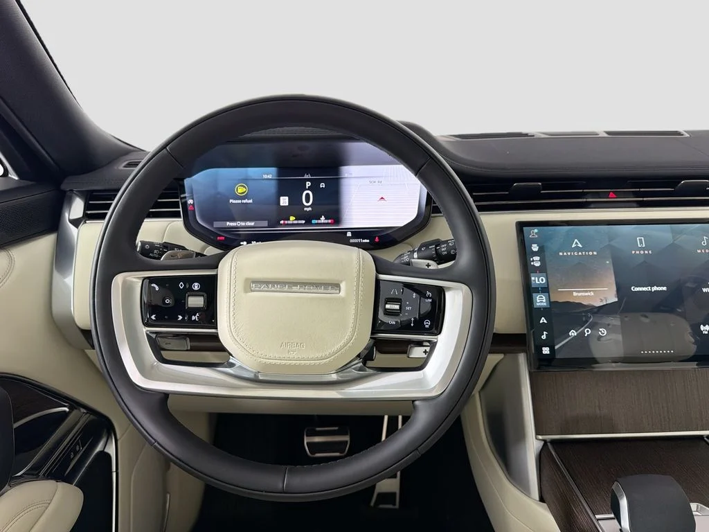 New 2026 Fuji White Land Rover SE image 24