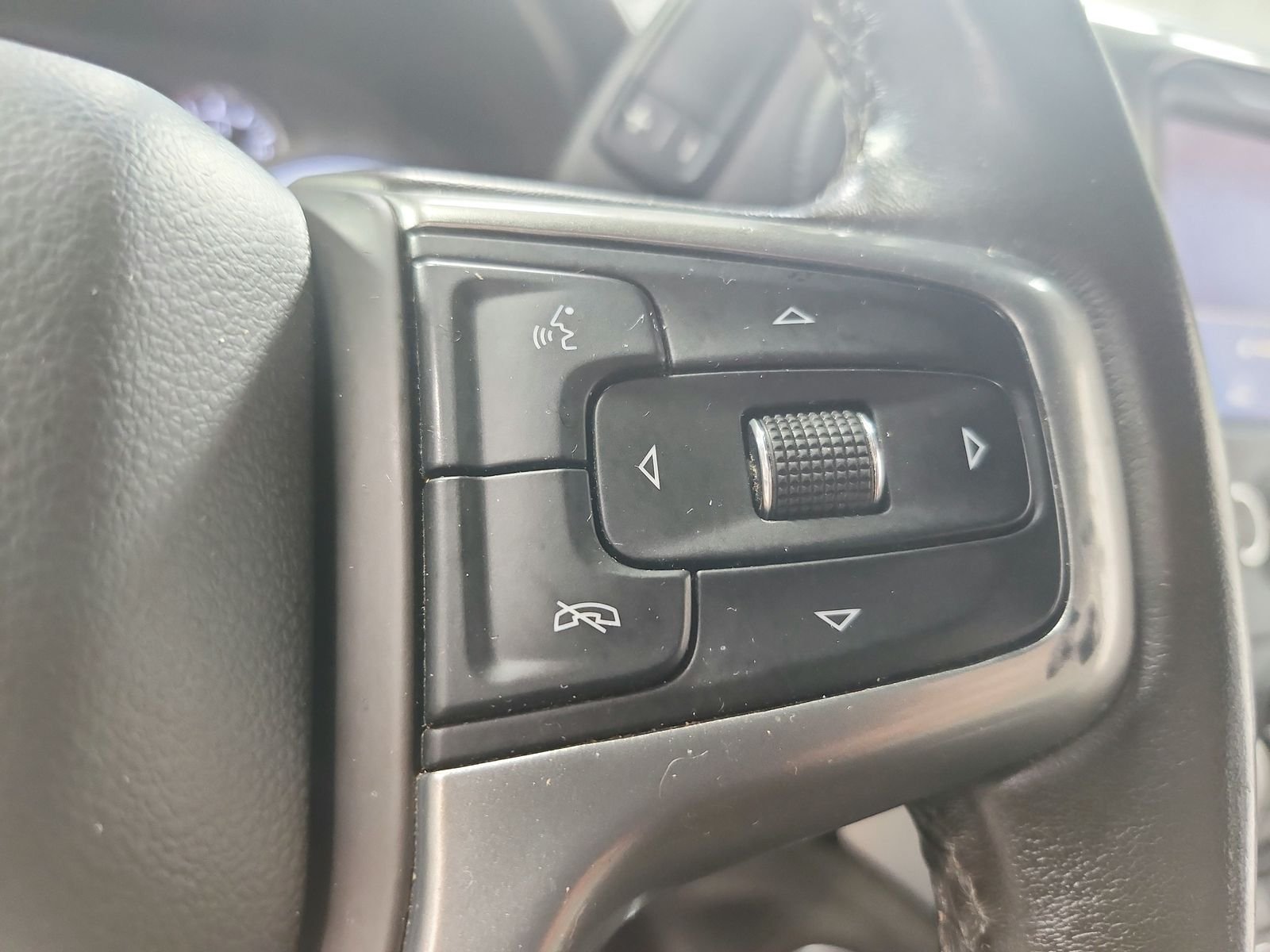 Used 2023 Summit White Chevrolet LTZ image 24